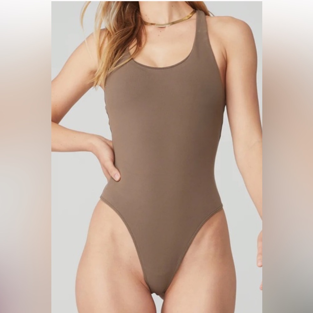 Alo Sleek Back Bodysuit - Medium